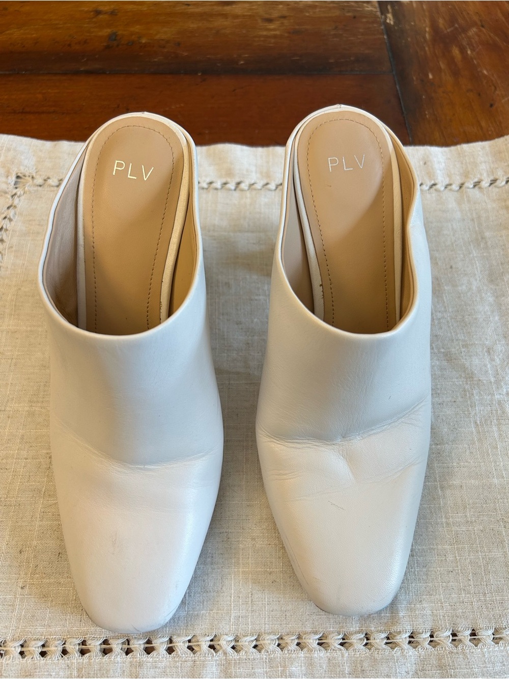Leather White Mule Heels with Acrylic Block Heel Design - Picture 2 of 7